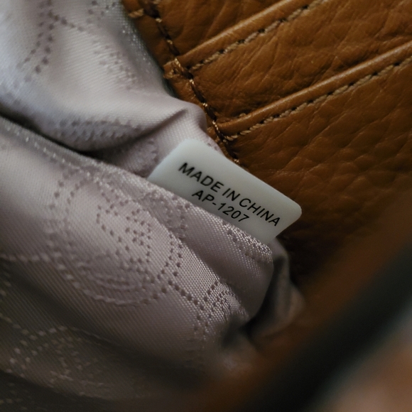 Michael Kors Hamilton Whipped Shoulder/ Clutch bag - Picture 13 of 13